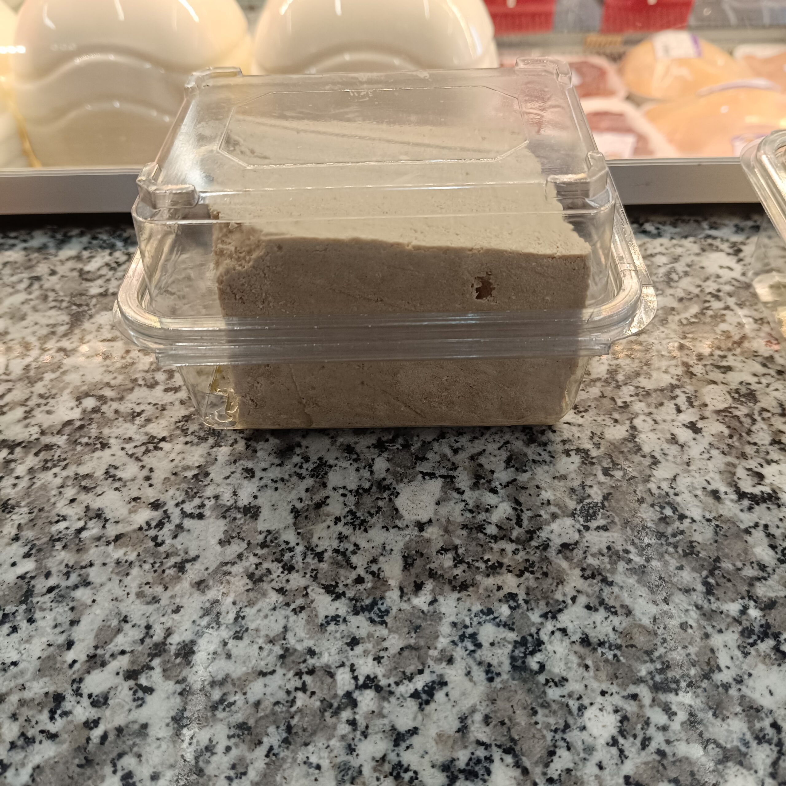 Helva Sade görsel 2